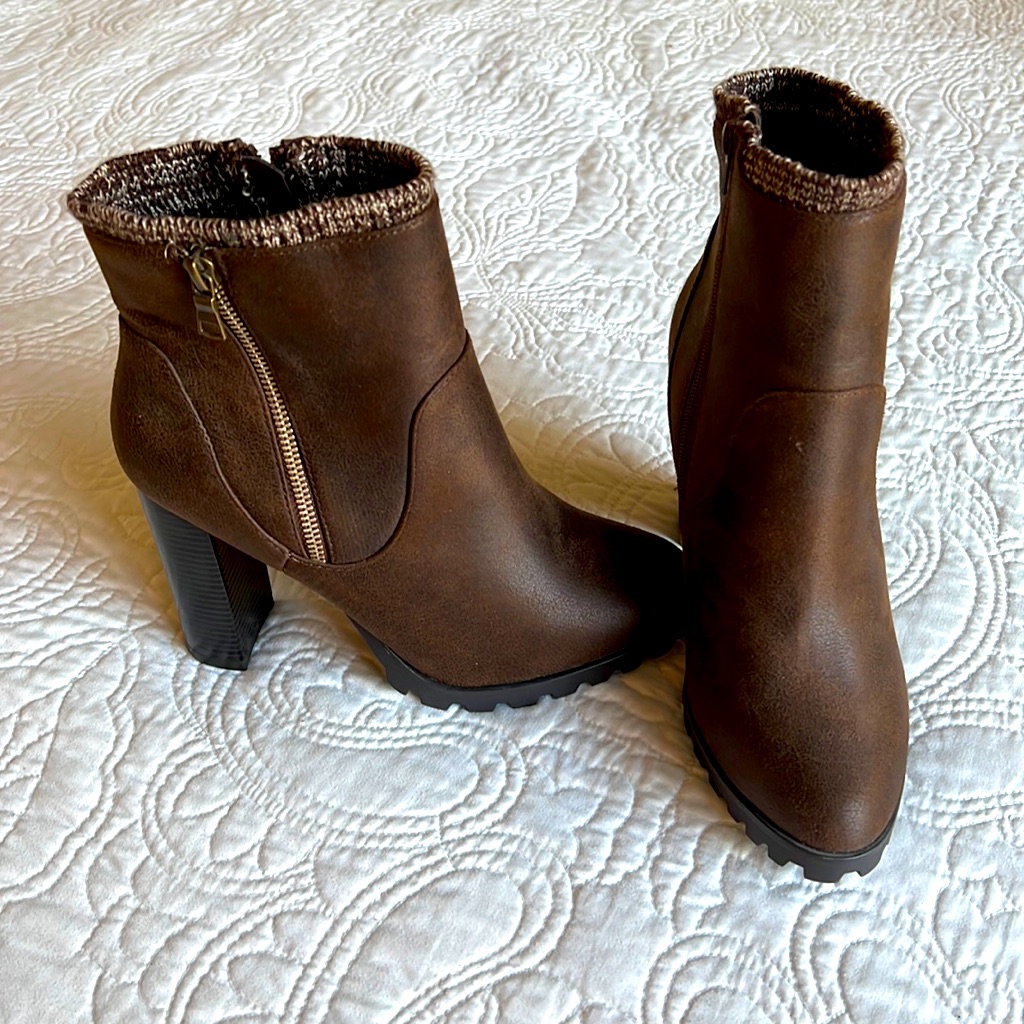 Brand New Boots Size 9
